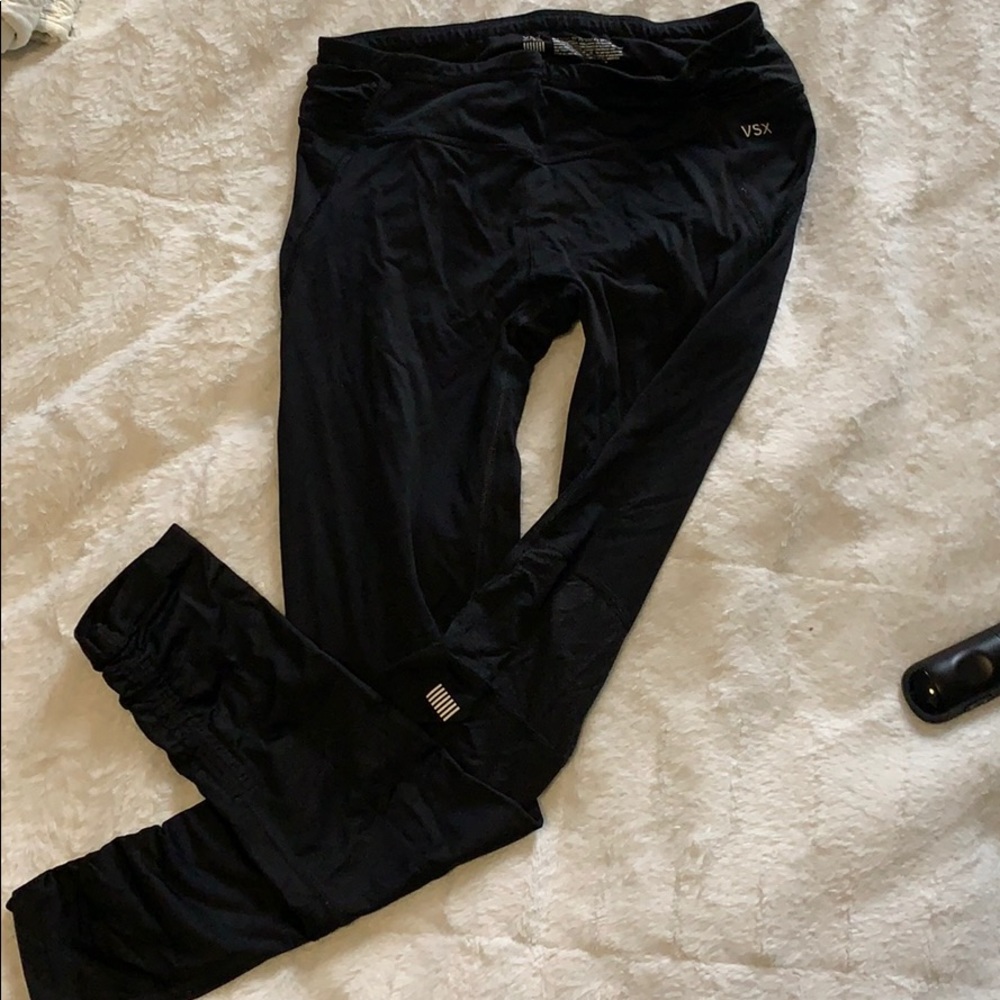 Black Athletics Legging with Rucched Ankles